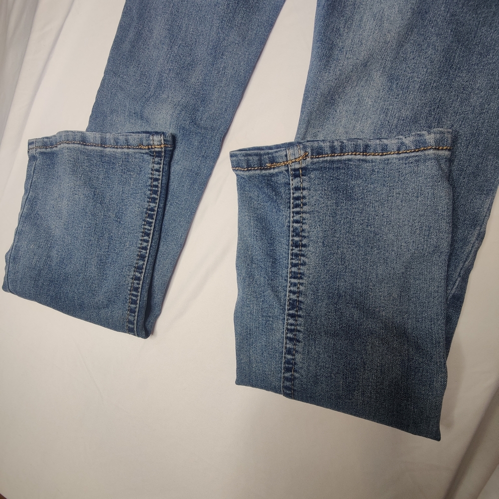 Wallflower Women's Blue Denim Jeans - Picture 7 of 8